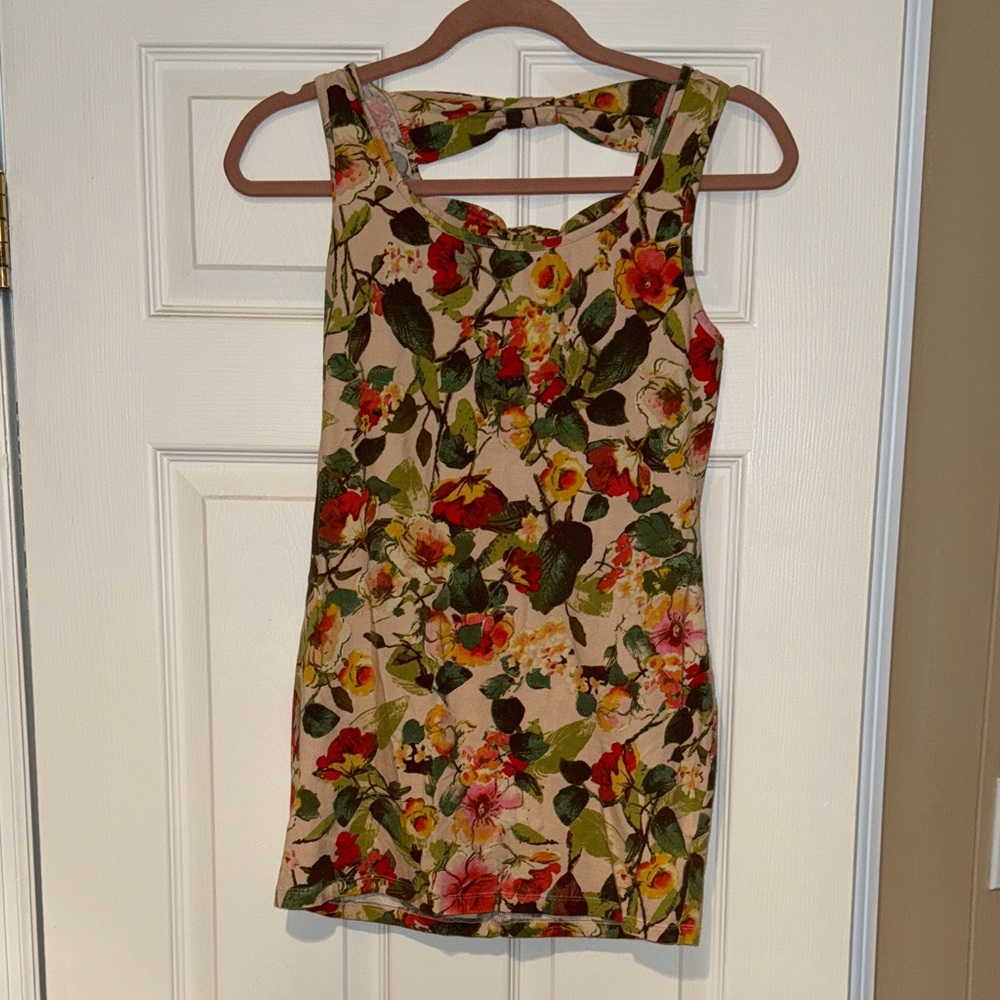 Forever 21 floral mini bodycon dress with bow detail on back